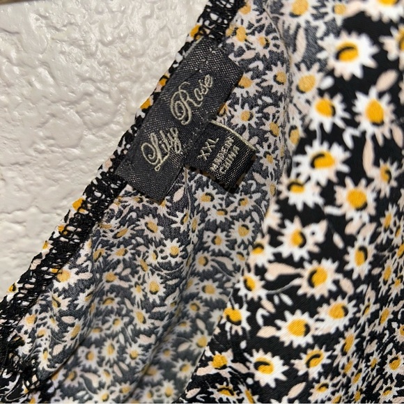 Lily Rose Black and Yellow Fitted Puff Sleeve Mini Dress - Picture 5 of 10